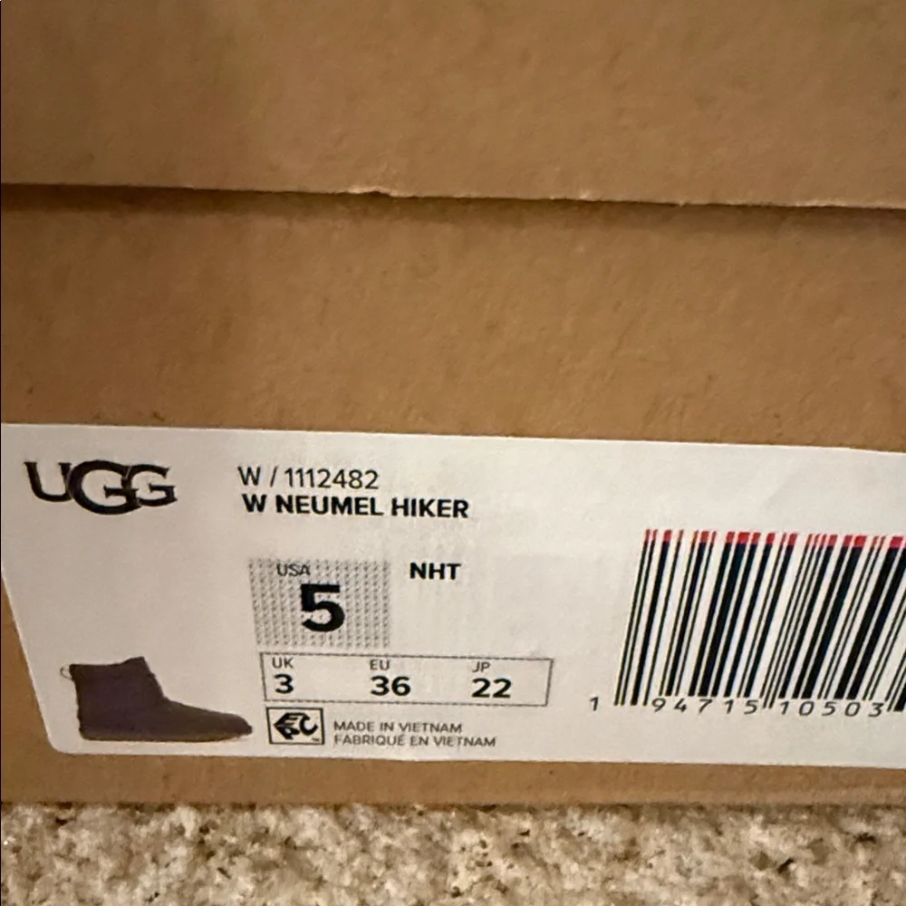 UGG warm comfortable